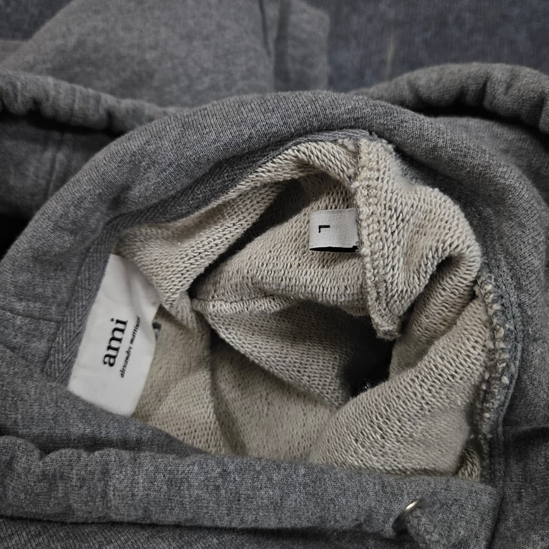 아미 스몰로고 그레이 후드티 급처 상품이미지4