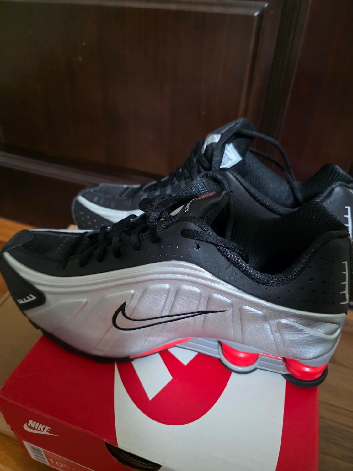 나이키 샥스 R4 285사 상품이미지2