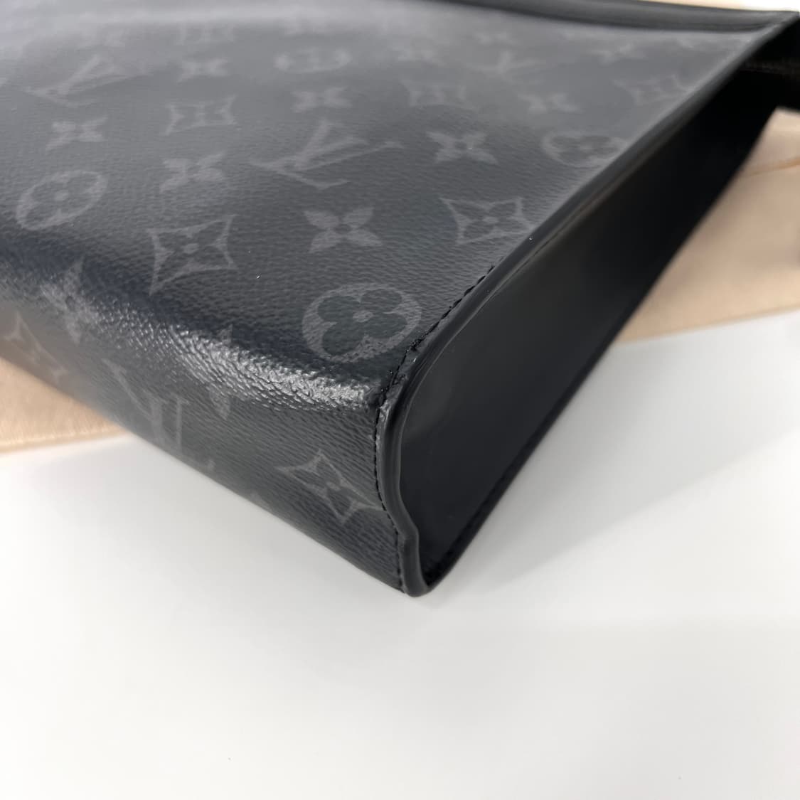 루이비통 이클립스 포쉐트 보야주 클러치백 (M61692) 상품이미지6