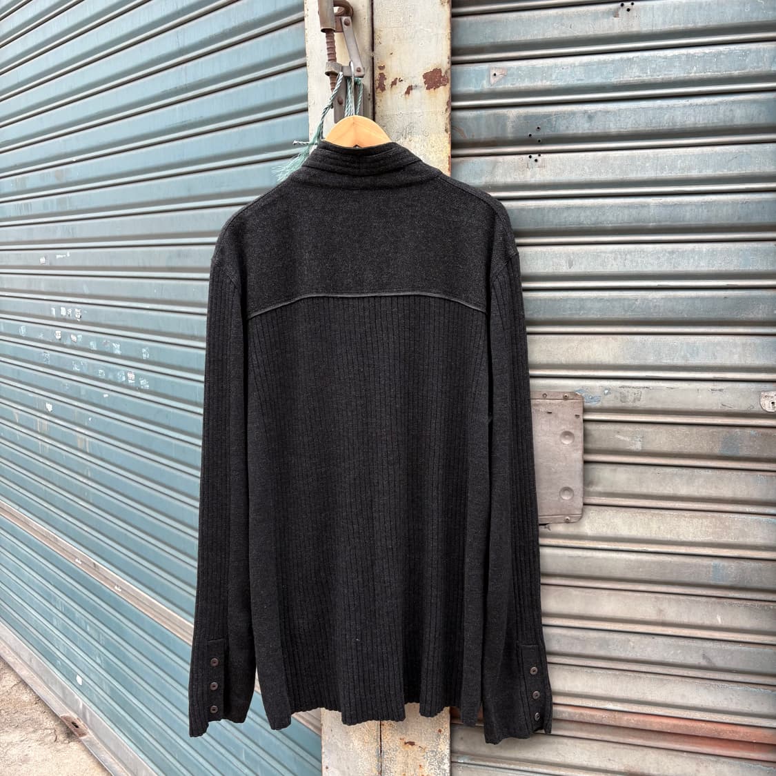 캘빈클라인 하이넥 버클 집업 니트 상품이미지4