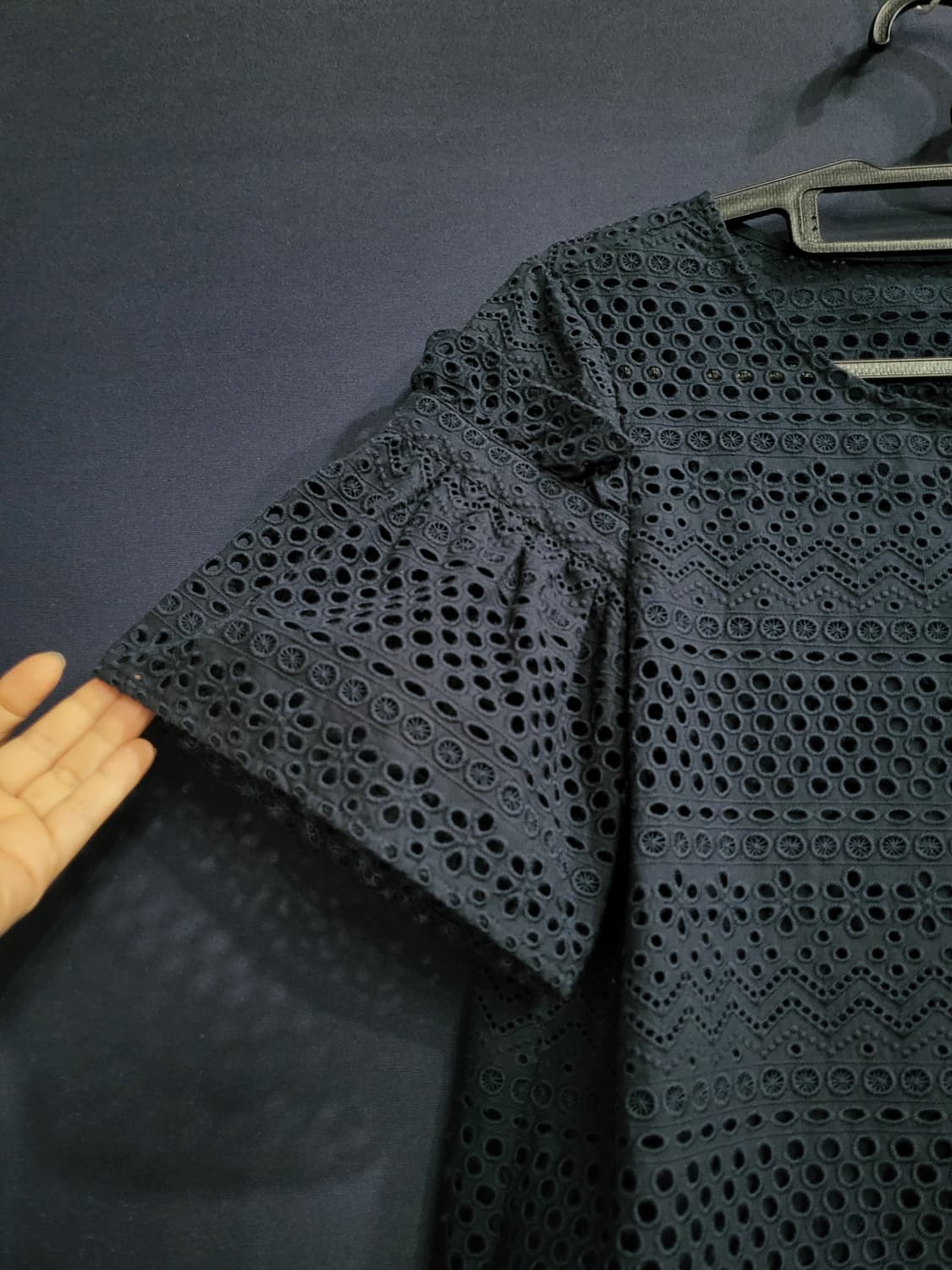 아르마니 펀칭 벌룬 블라우스(새상품) 상품이미지3