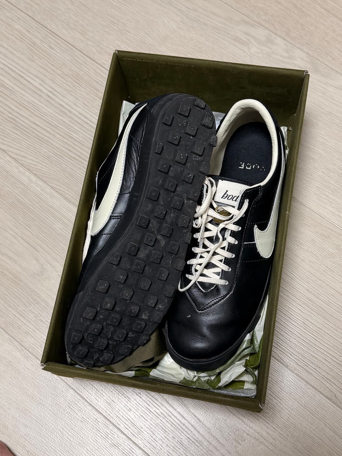 나이키 x 보디 아스트로그래버 SP 블랙 앤 코코넛 밀크 285mm 상품이미지4