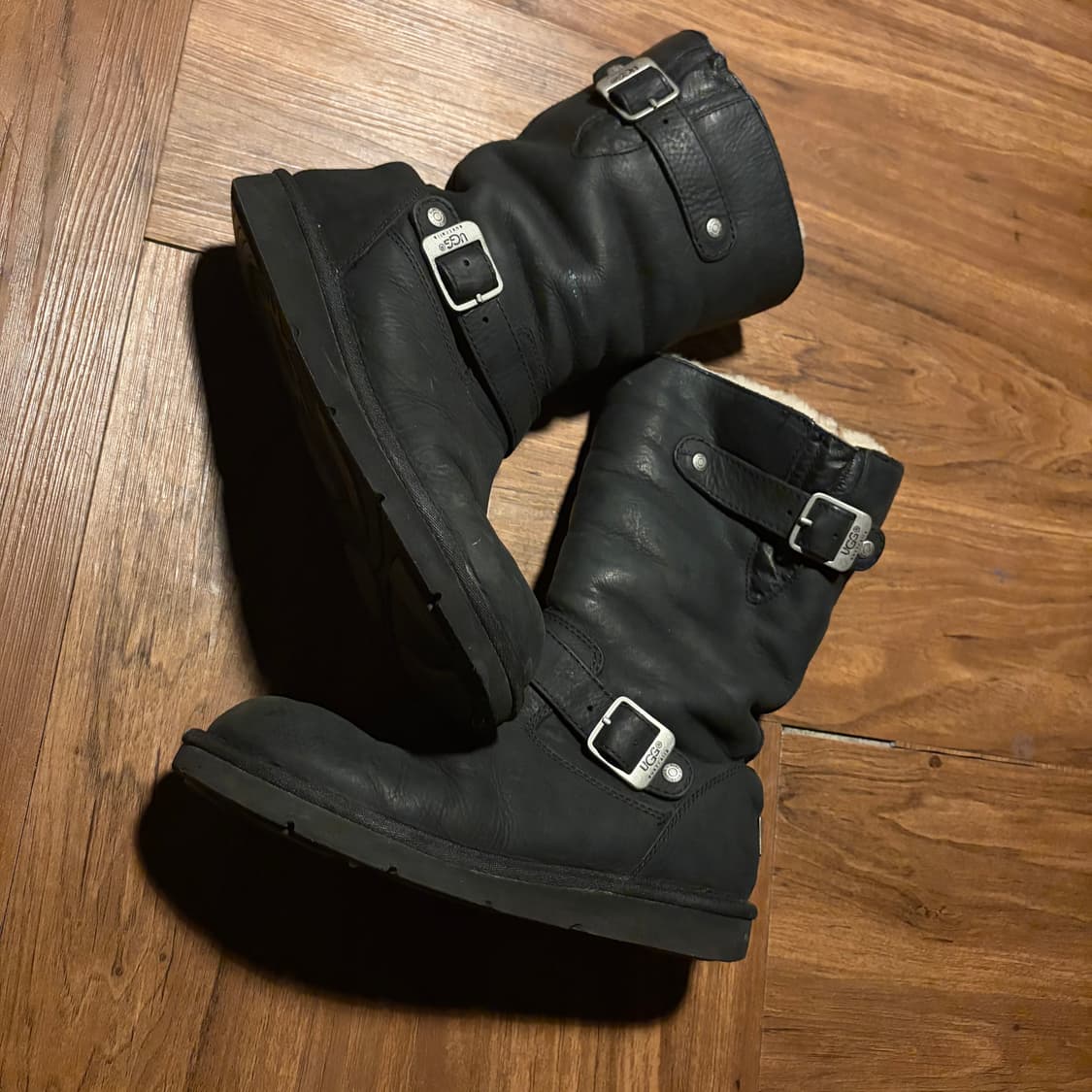 UGG Engineer Boots Black Suede 240 상품이미지3