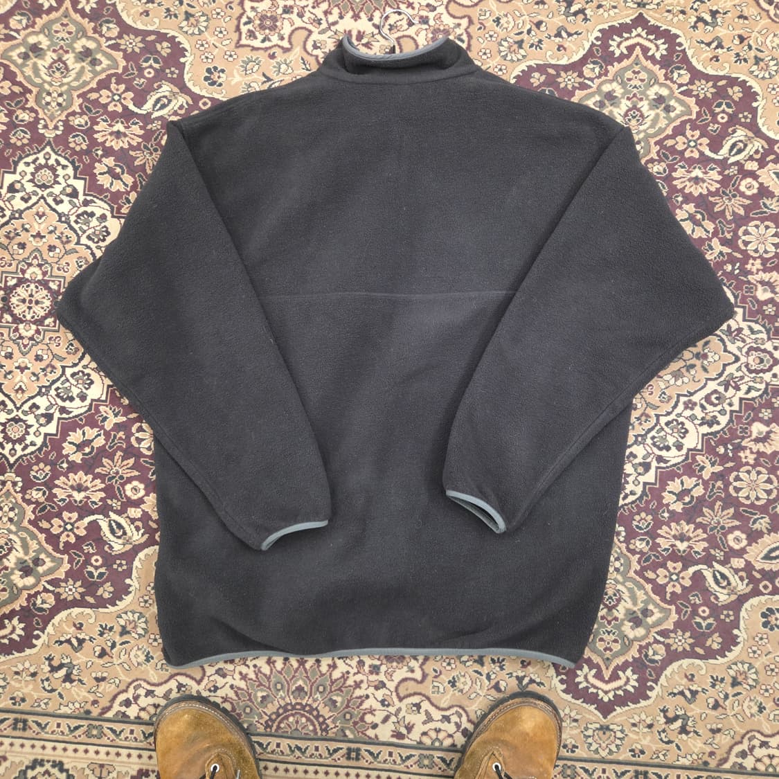 파타고니아 신칠라 블랙 포지 그레이 xxl 헤비웨이트 상품이미지2