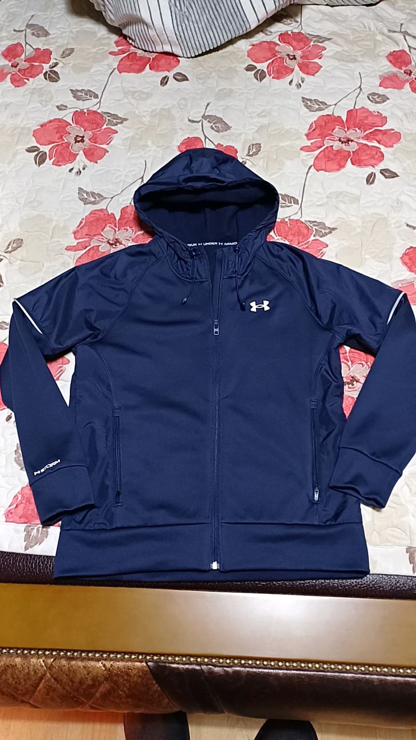 언더아머 기모집업 95 가슴53 기장68 상품이미지1