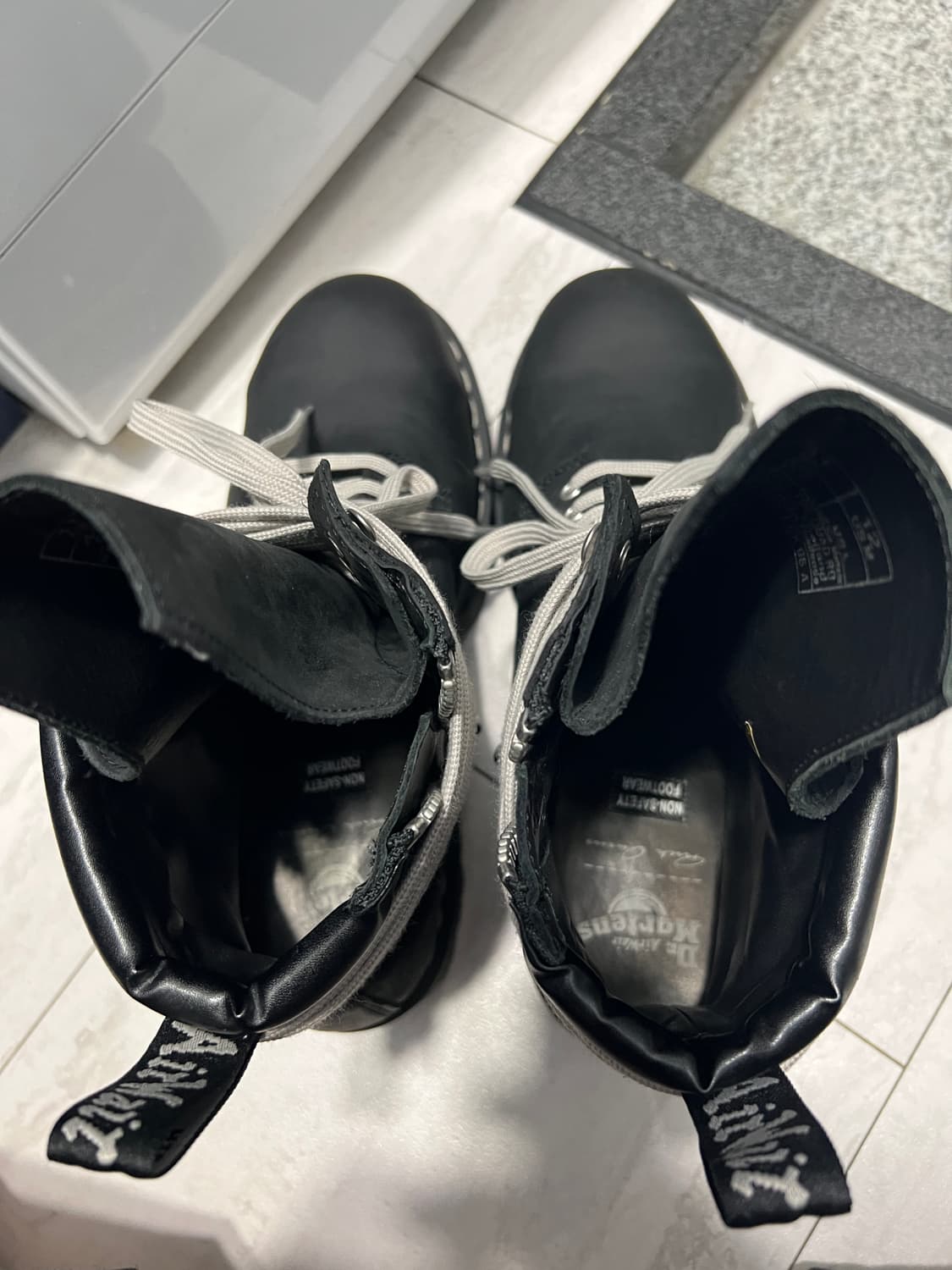 닥터마틴 x 릭 오웬스 쿼드 솔 스틸 토 300 상품이미지3