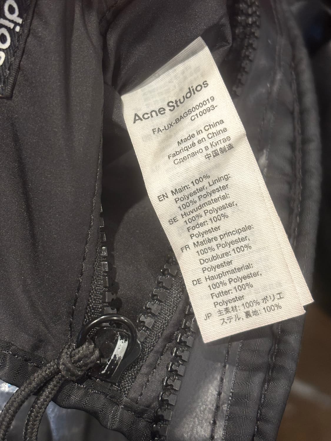 아크네 스튜디오 페이스 모티프 크로스백 상품이미지9