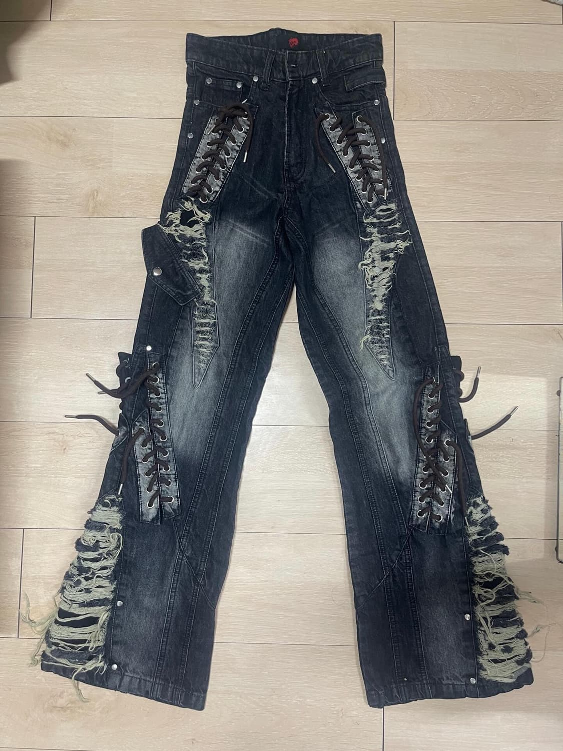 insain ss26 darkfin mudwash denim 상품이미지1