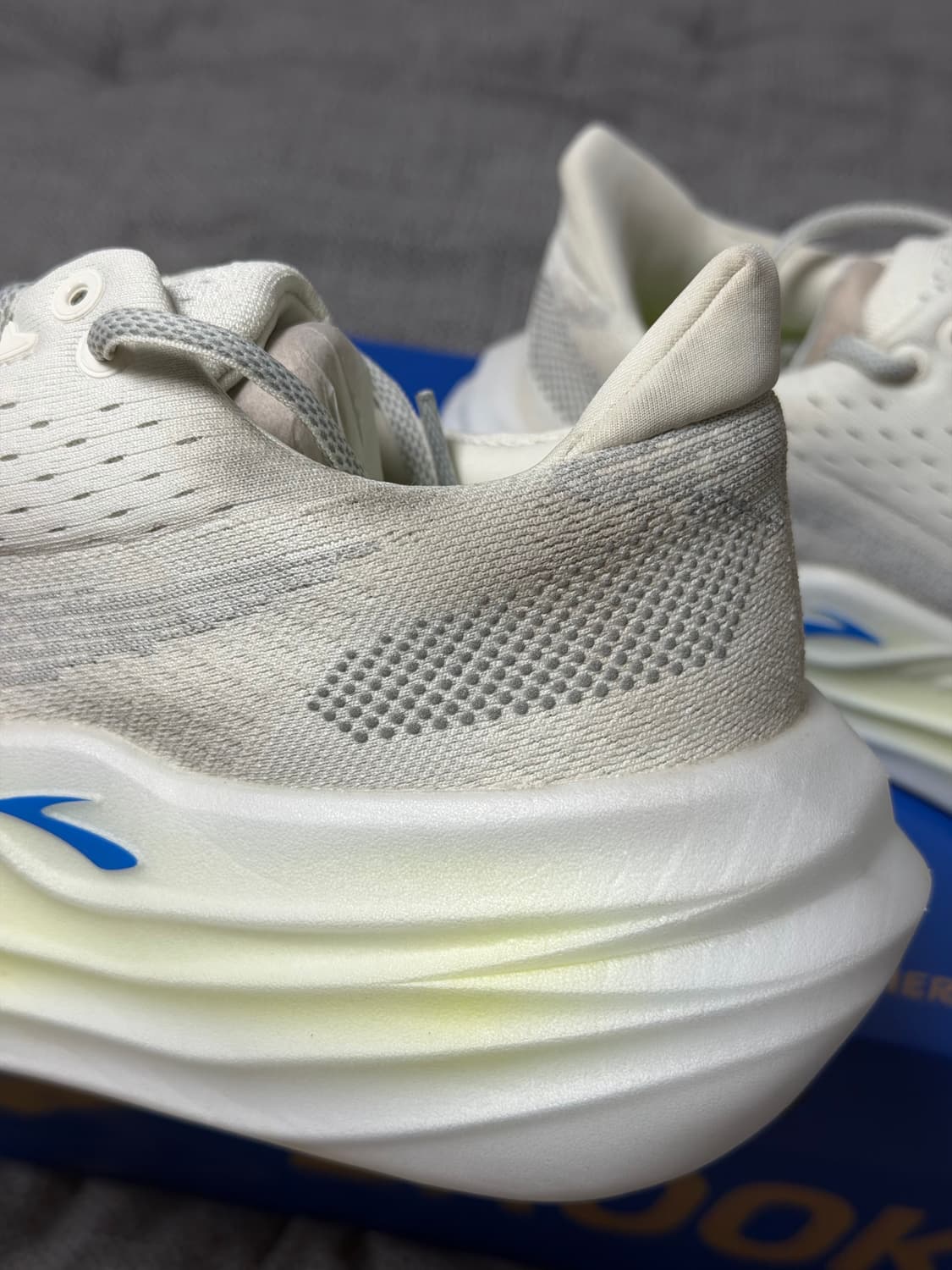 [275] 브룩스 러닝 글리세린 맥스 그레이 상품이미지6