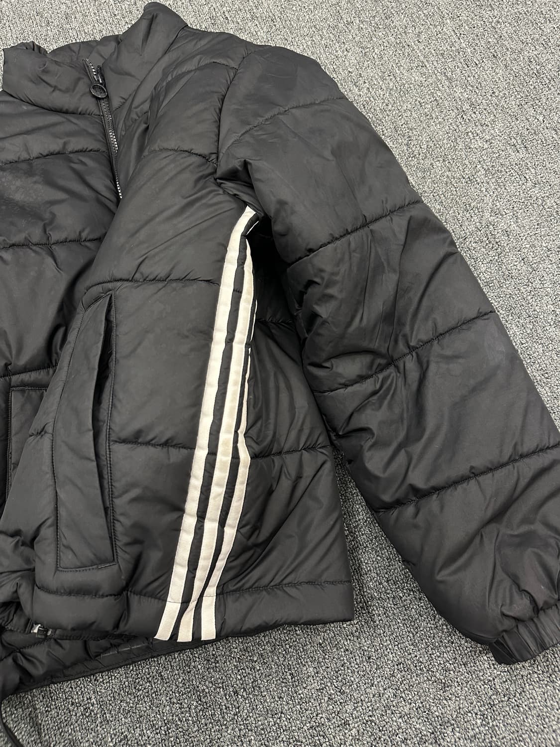 S) 아디다스 파이어버드 로고 블랙 다운 패딩 상품이미지6