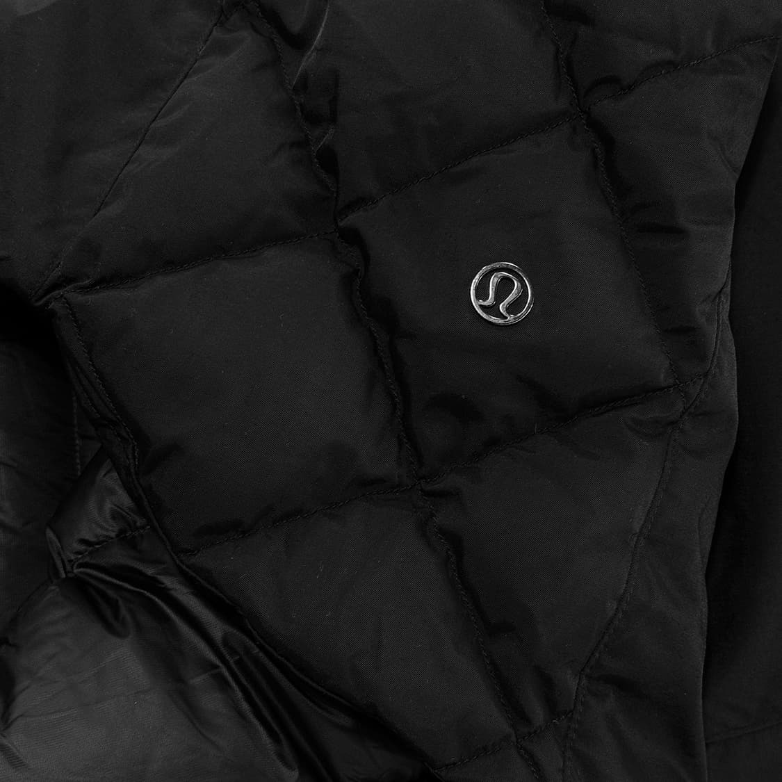 룰루레몬 사이드 퀼팅 후드 다운 점퍼 상품이미지7