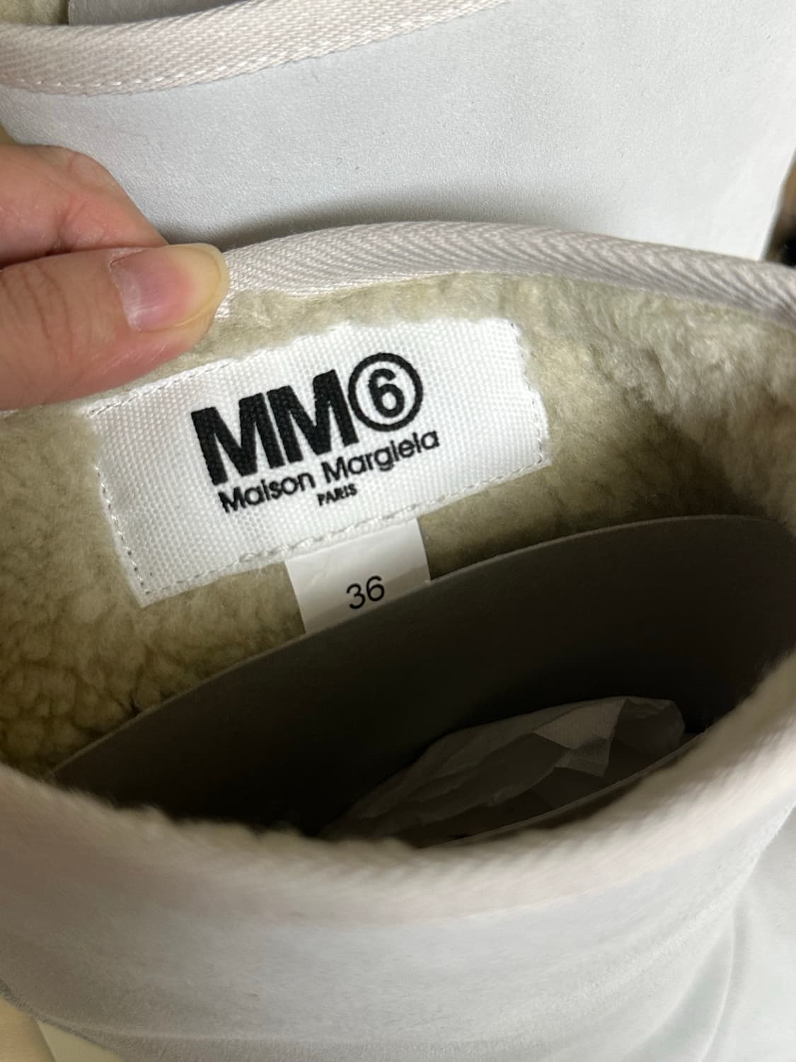 (230) MM6 오프화이트 스웨이드 부츠 36 상품이미지4