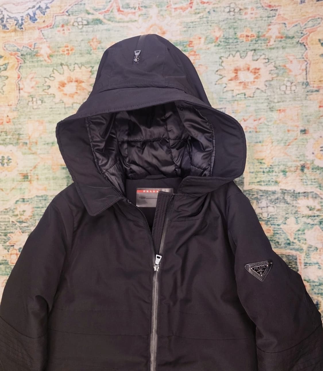 프라다(Prada) 블랙 다운 패딩 상품이미지5