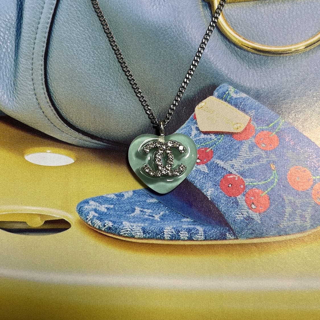 샤넬 민트 글라스 하트 크리스탈 CC로고 실버 목걸이 상품이미지3