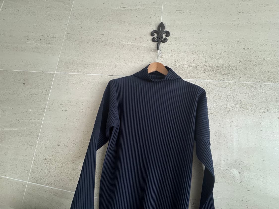 옴므 플리세 폴라티 네이비 3 상품이미지2