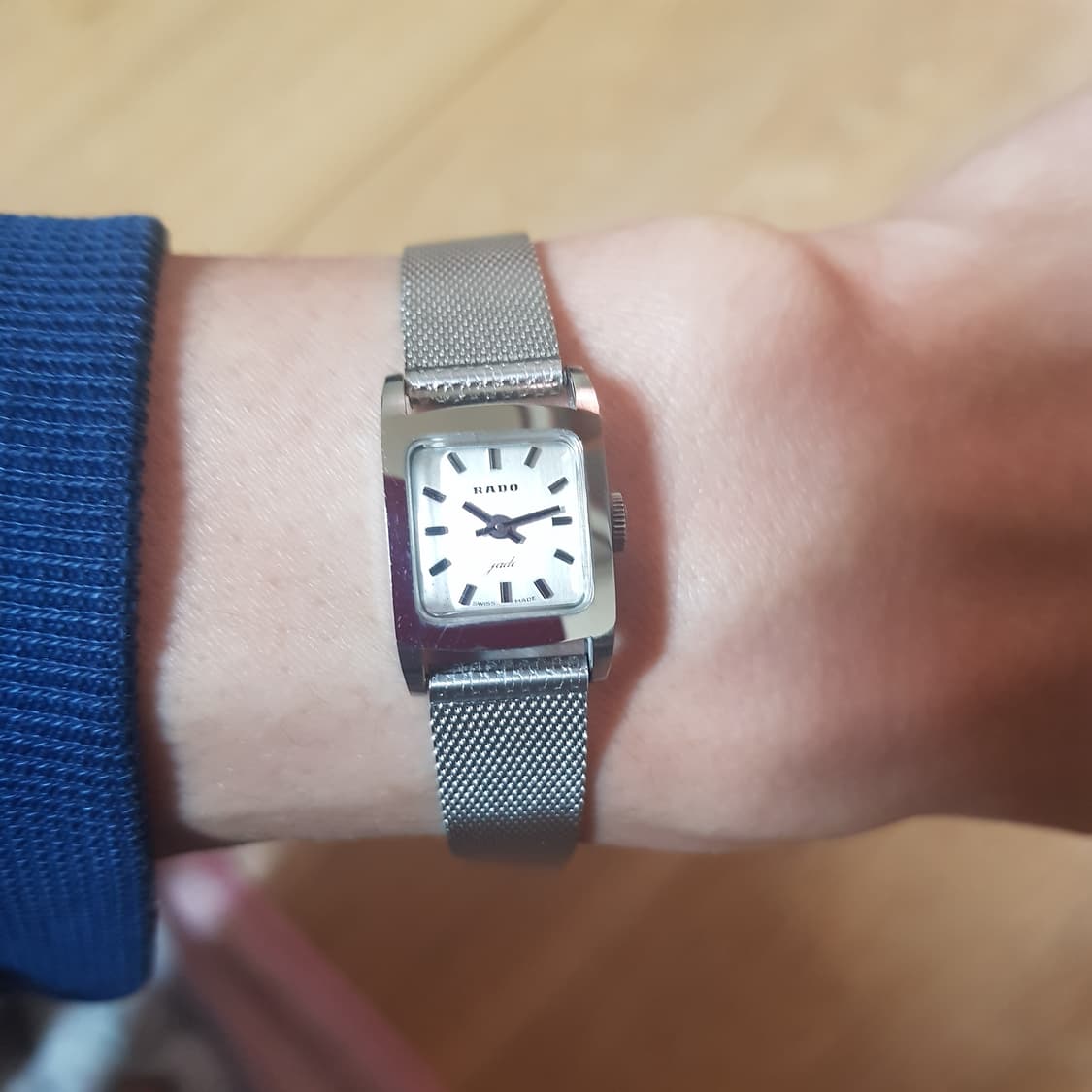 라도 미니사이즈 탱크 태엽 여성시계 팝니다 상품이미지1