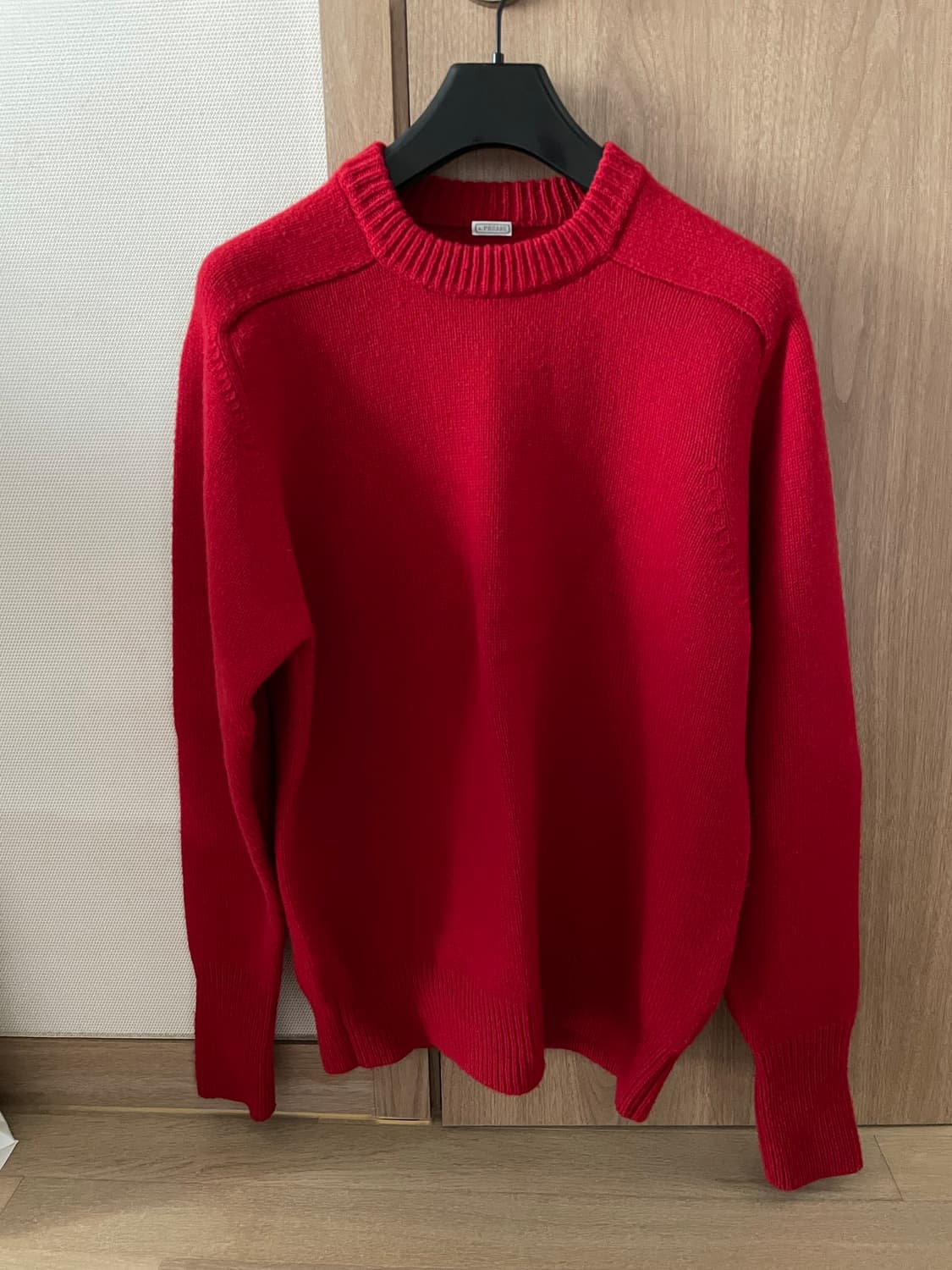 아프레쎄 22FW 풀오버 스웨터 상품이미지1