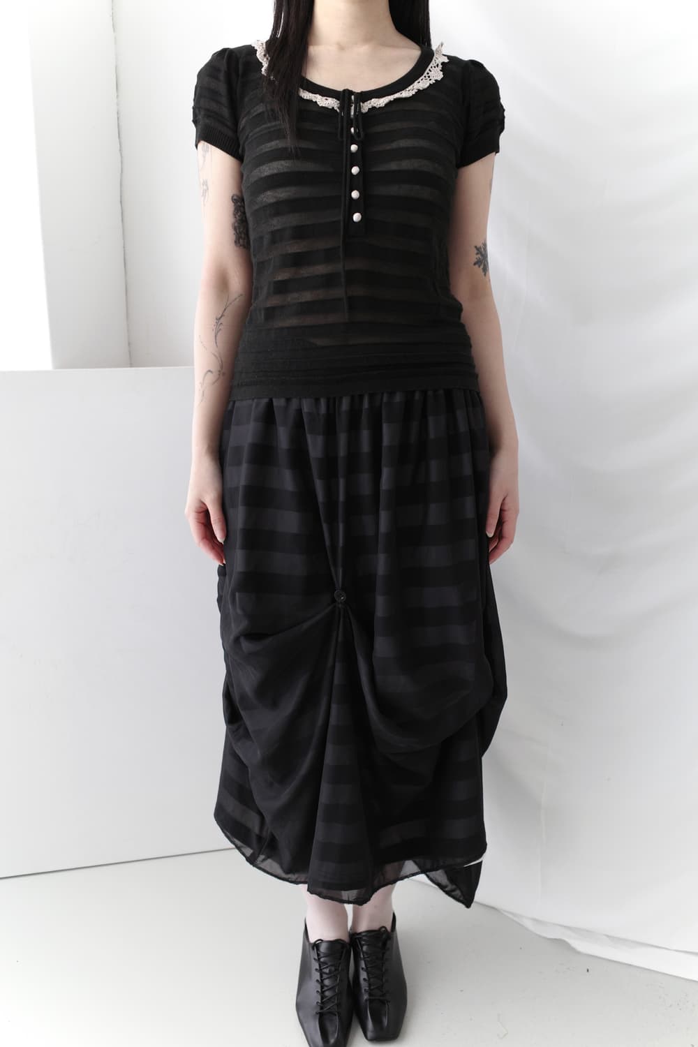 stripe see-through lace half T  상품이미지6