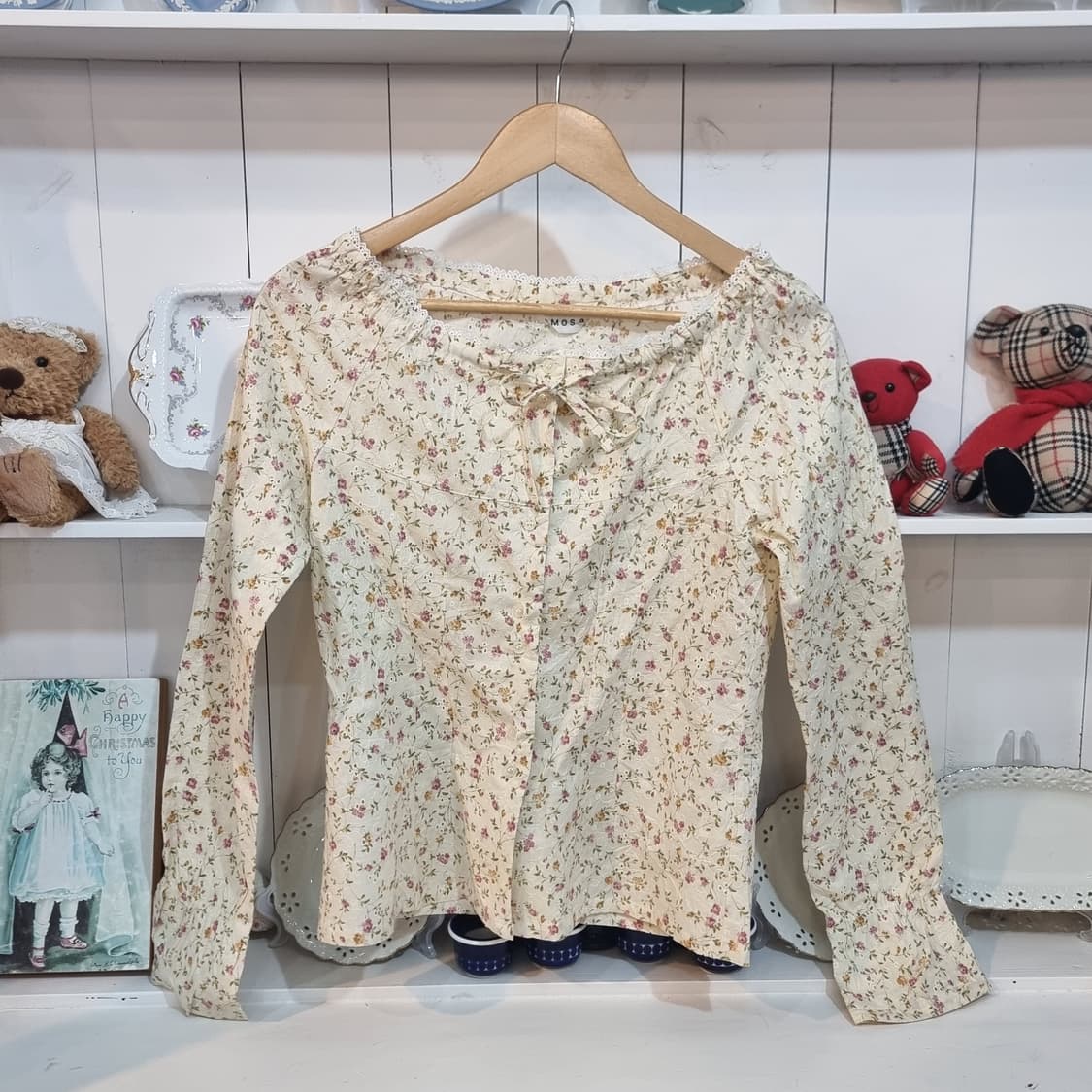 플라워 프린트 블라우스 아이보리 리본 장식 상품이미지1