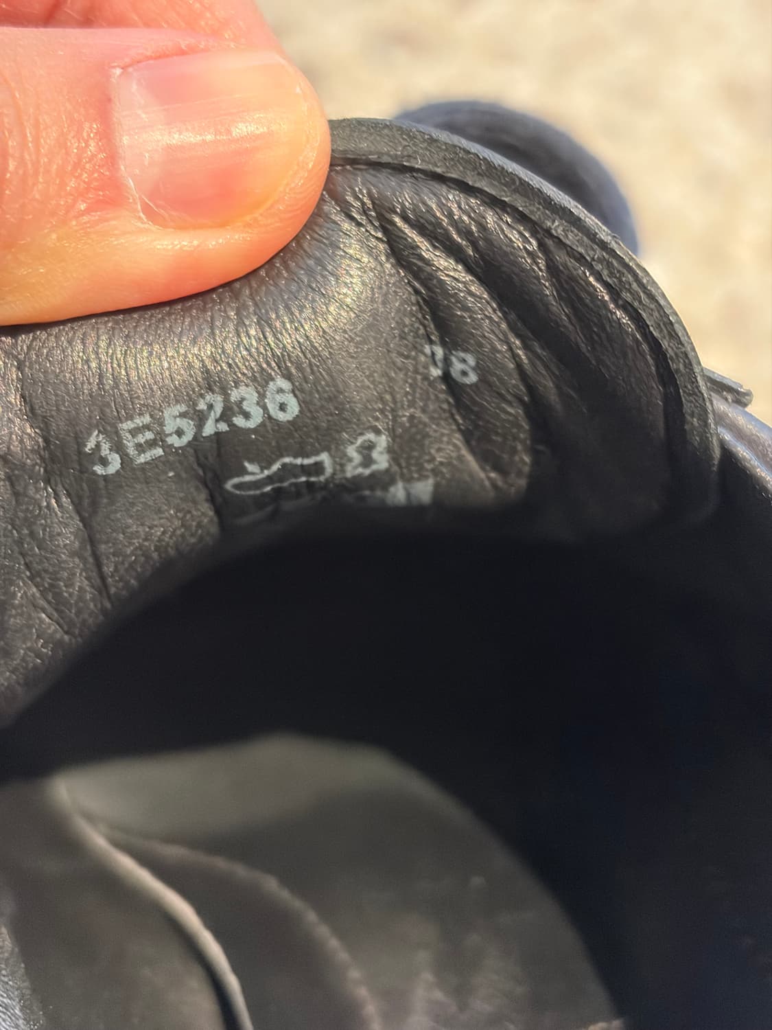 프라다 레더 스니커즈 상품이미지5