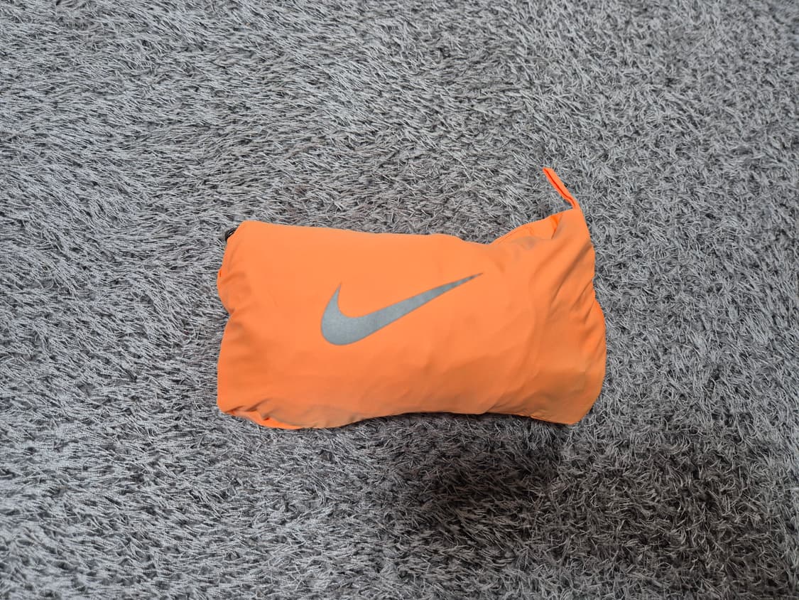 나이키 에어로프트 여성 구스 다운조끼 M(85) 상품이미지2