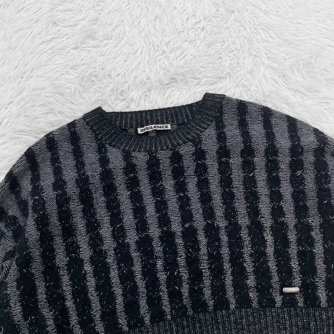 인사일런스 우먼 소프트 케이블 크롭 니트 상품이미지3