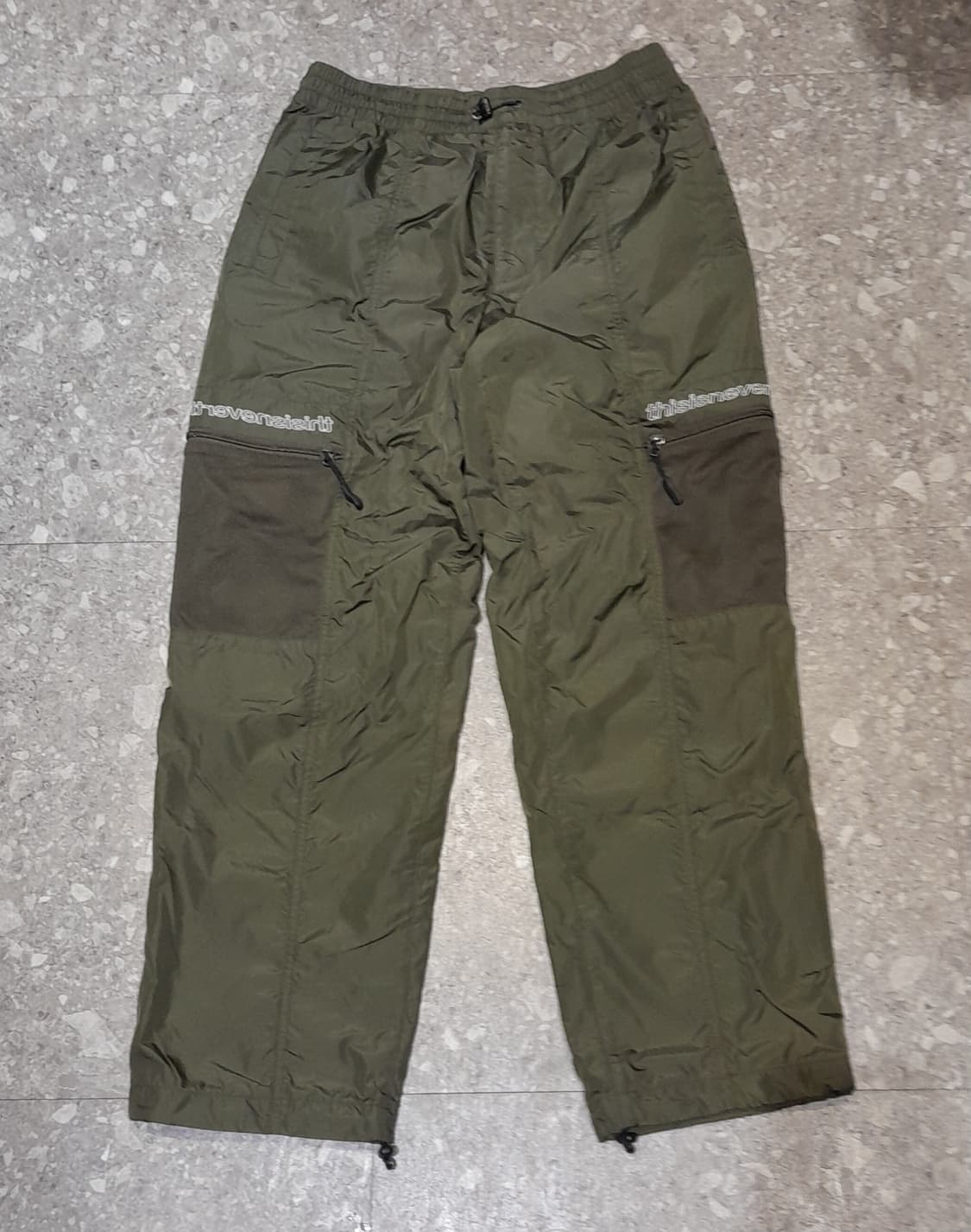 💥디스이즈네버댓 트레이닝 카고 팬츠 올리브 카키 (S)
 상품이미지1