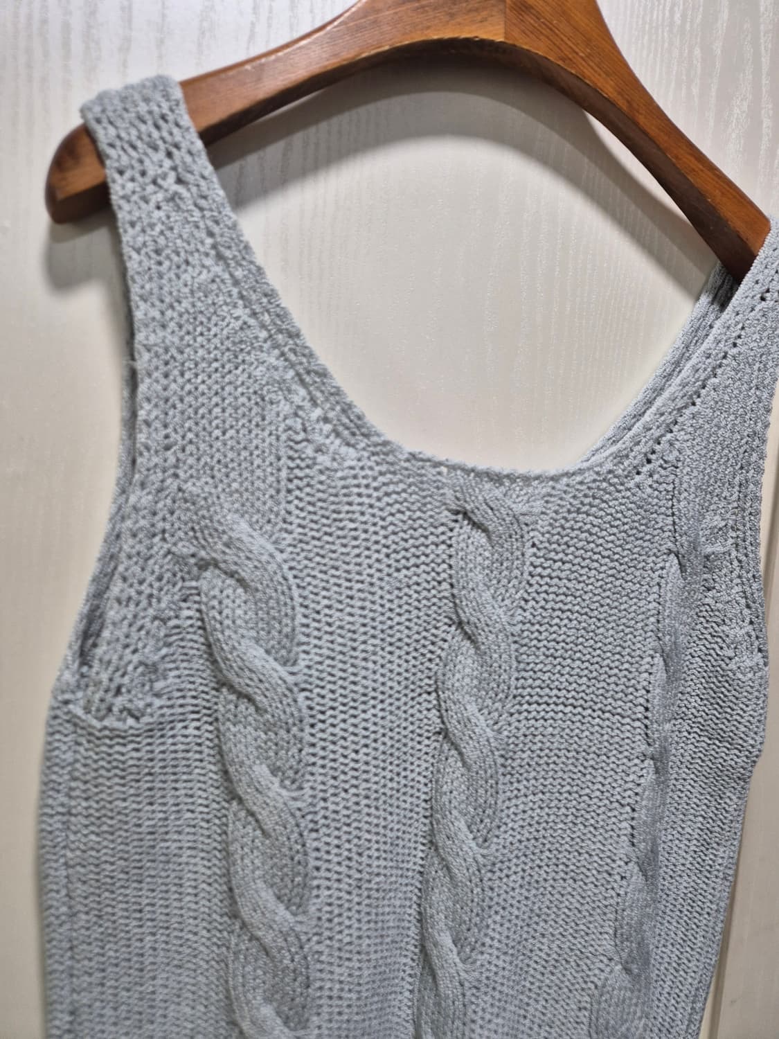 꽈배기 니트 슬리브리스 탑 상품이미지6