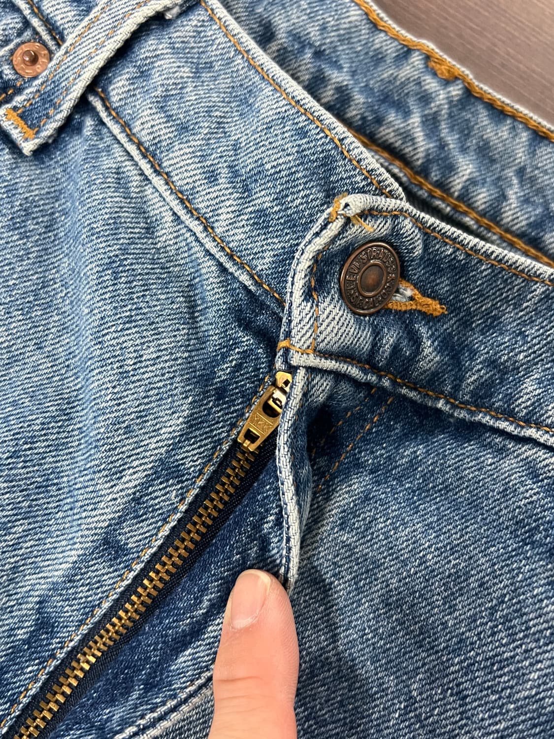 90s Levis 리바이스 505 레귤러 스트레이트 연청 데님 팬츠 상품이미지6