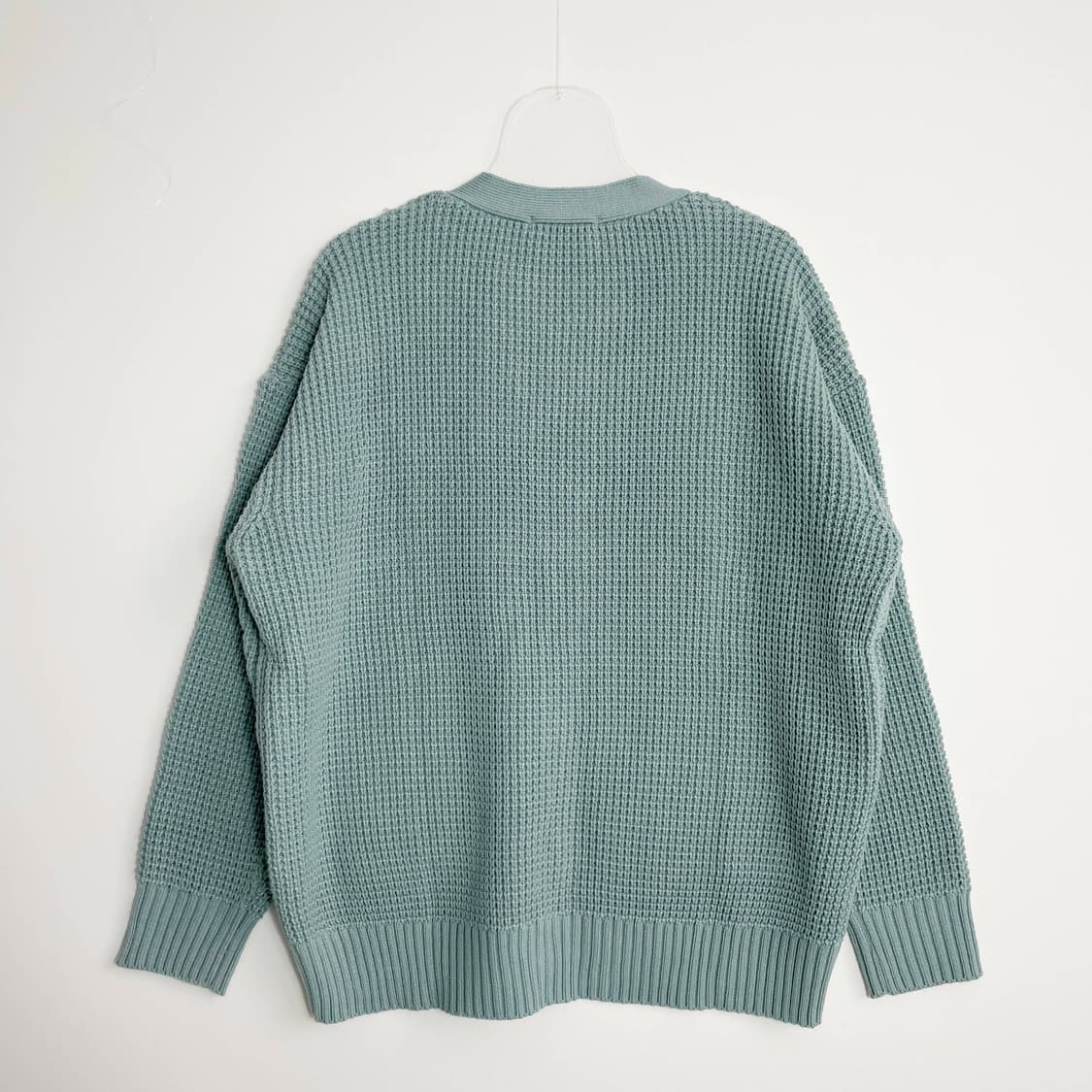 A1 오아이오아이 새상품 와플 니트 가디건 민트  M사이즈 상품이미지3