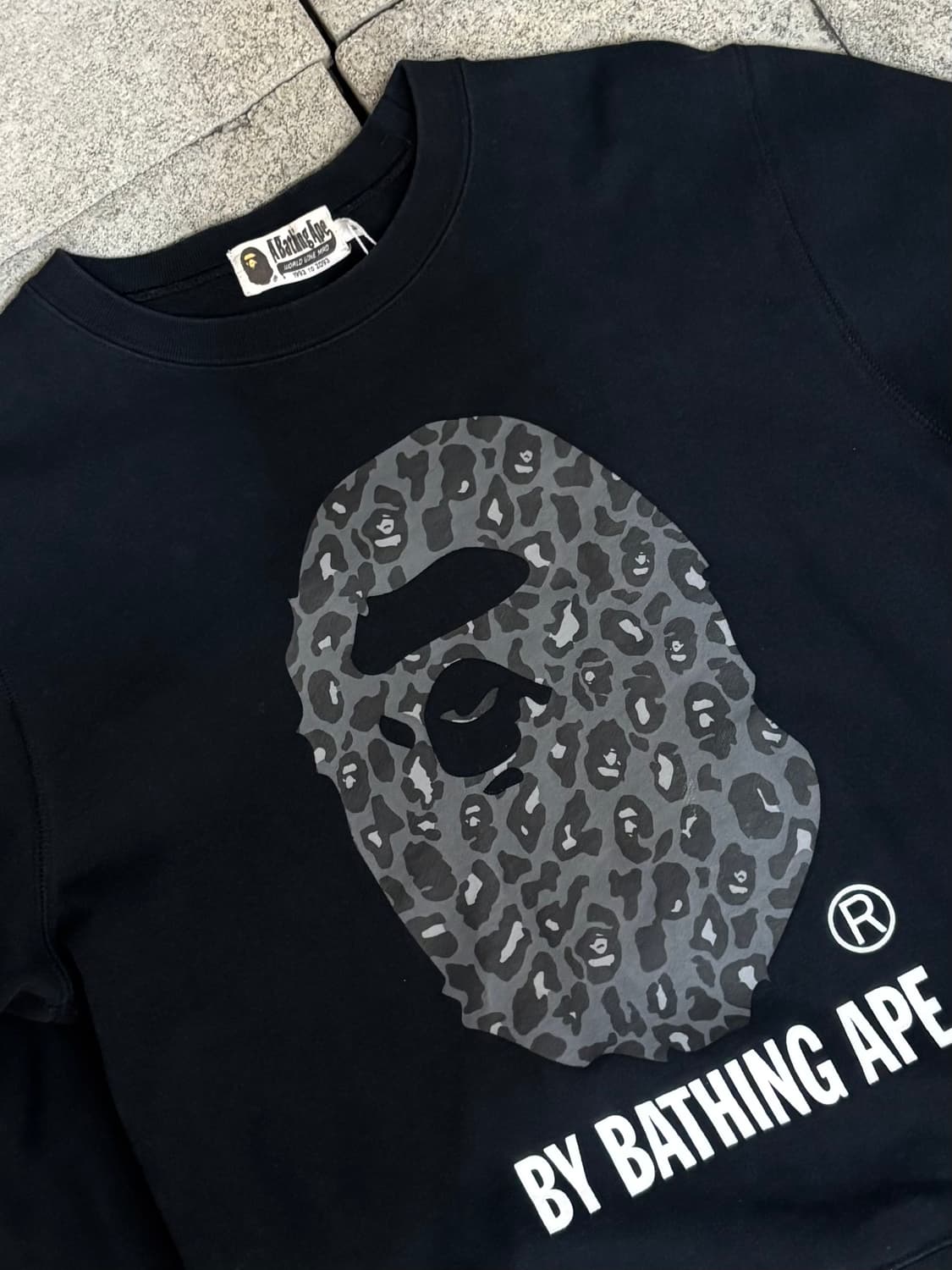 배이프 빅 에이프 헤드 레오파드 맨투맨 상품이미지1