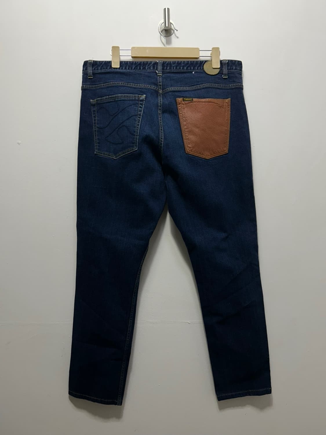 후부 남성 가죽패치 데님팬츠 38사이즈  상품이미지4