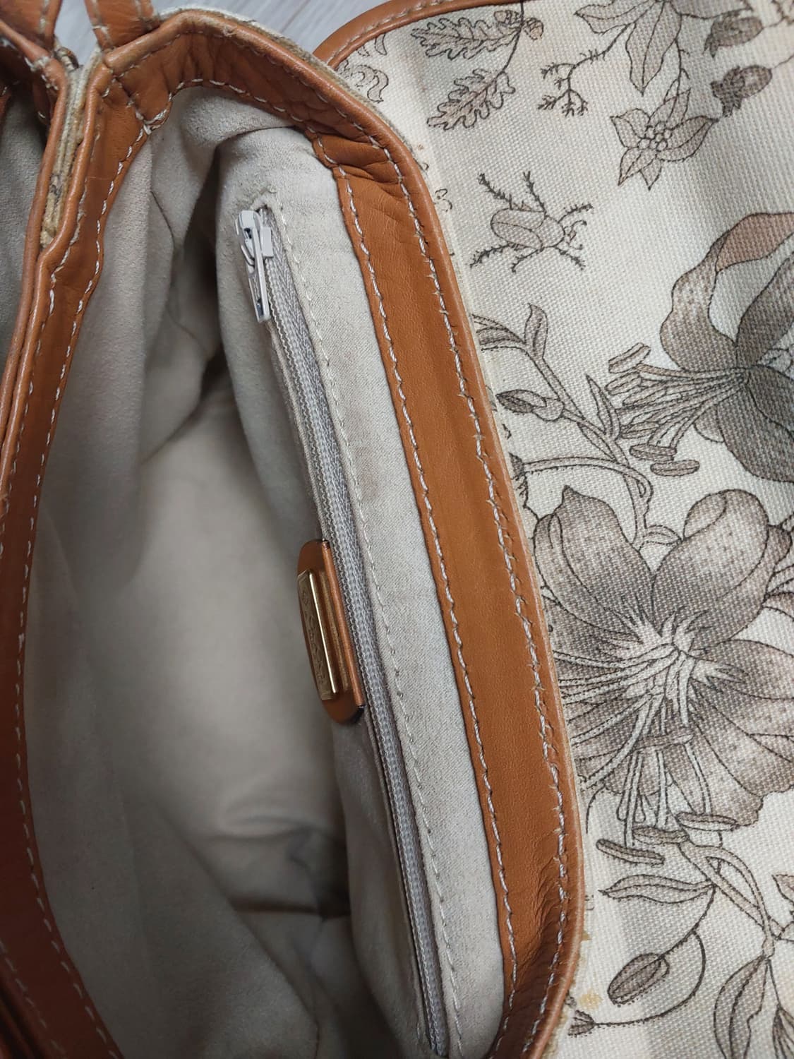 정품 구찌 빈티지 플로랄 캔버스 크로스백 상품이미지8
