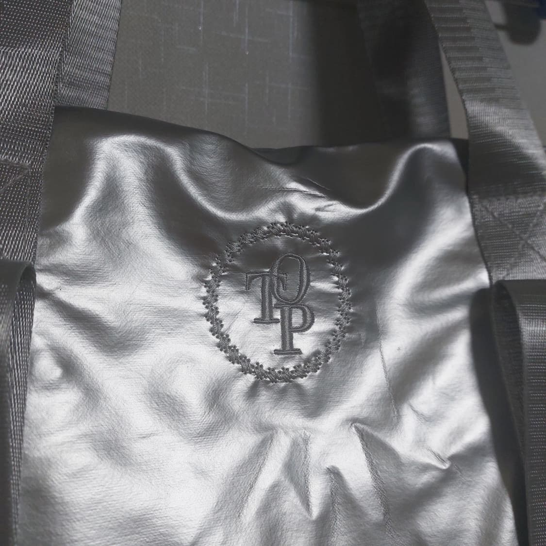 발레코어 실버 보스턴백 망치 가방 상품이미지4