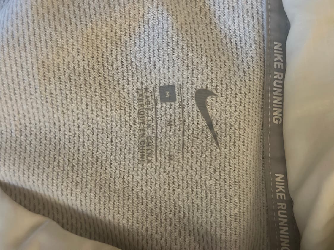 나이키 바람막이 상품이미지3