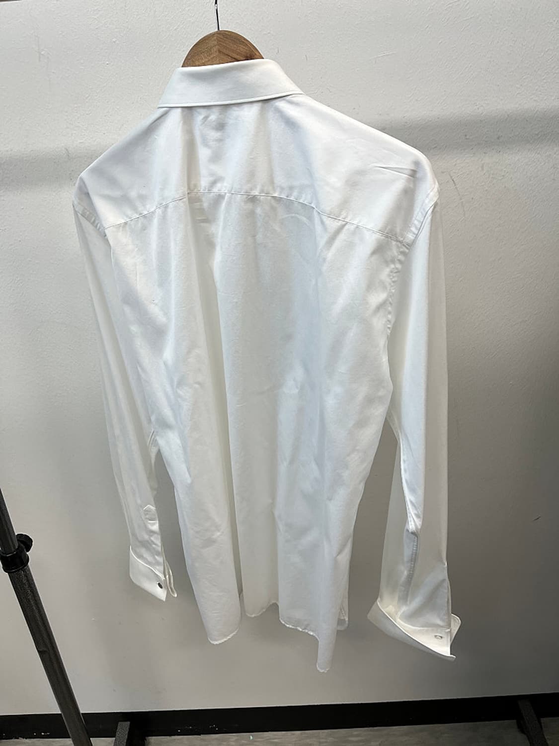 105) 버버리 커프스 화이트셔츠  상품이미지5