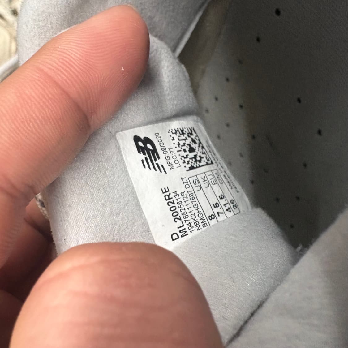 (260)뉴발란스 2002R 아이보리 상품이미지4