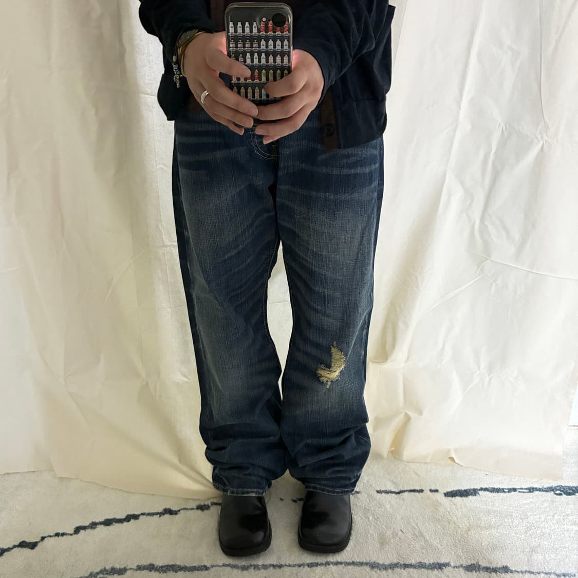 Abercrombie & Fitch Distressed pants 상품이미지1