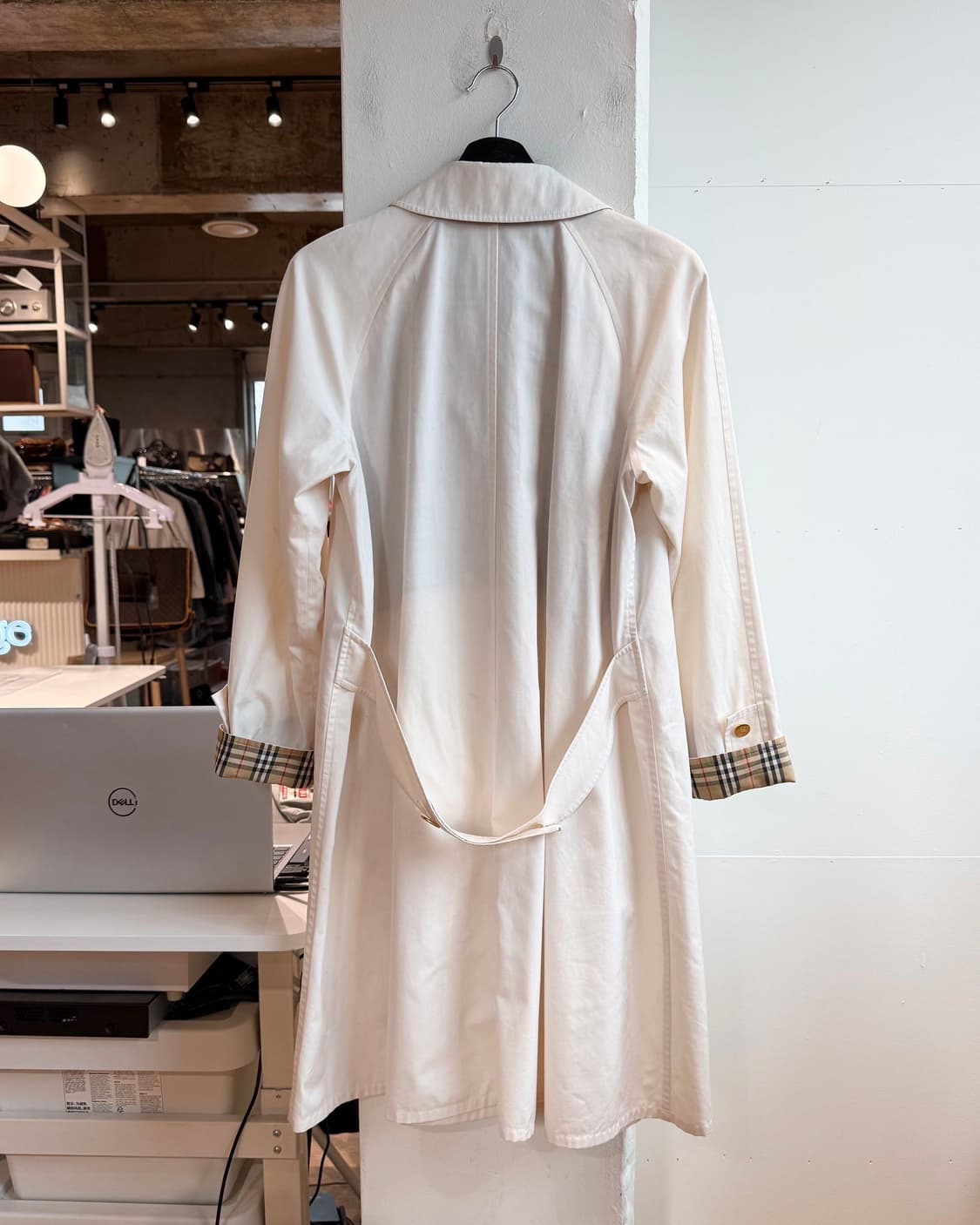 버버리 아이보리 클래식 트렌치 코트  상품이미지7