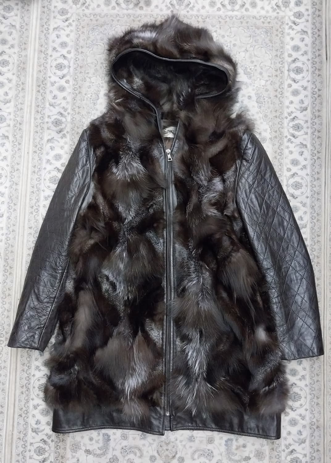 이신우 밍크 퍼 양가죽 배색 롱 코트 88 상품이미지1