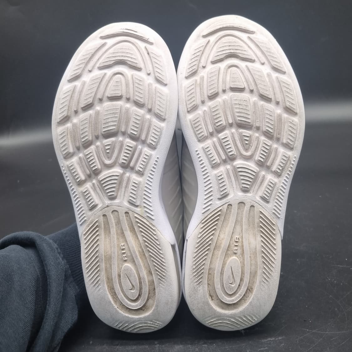 나이키 에어맥스 엑시스 여성운동화230  상품이미지3