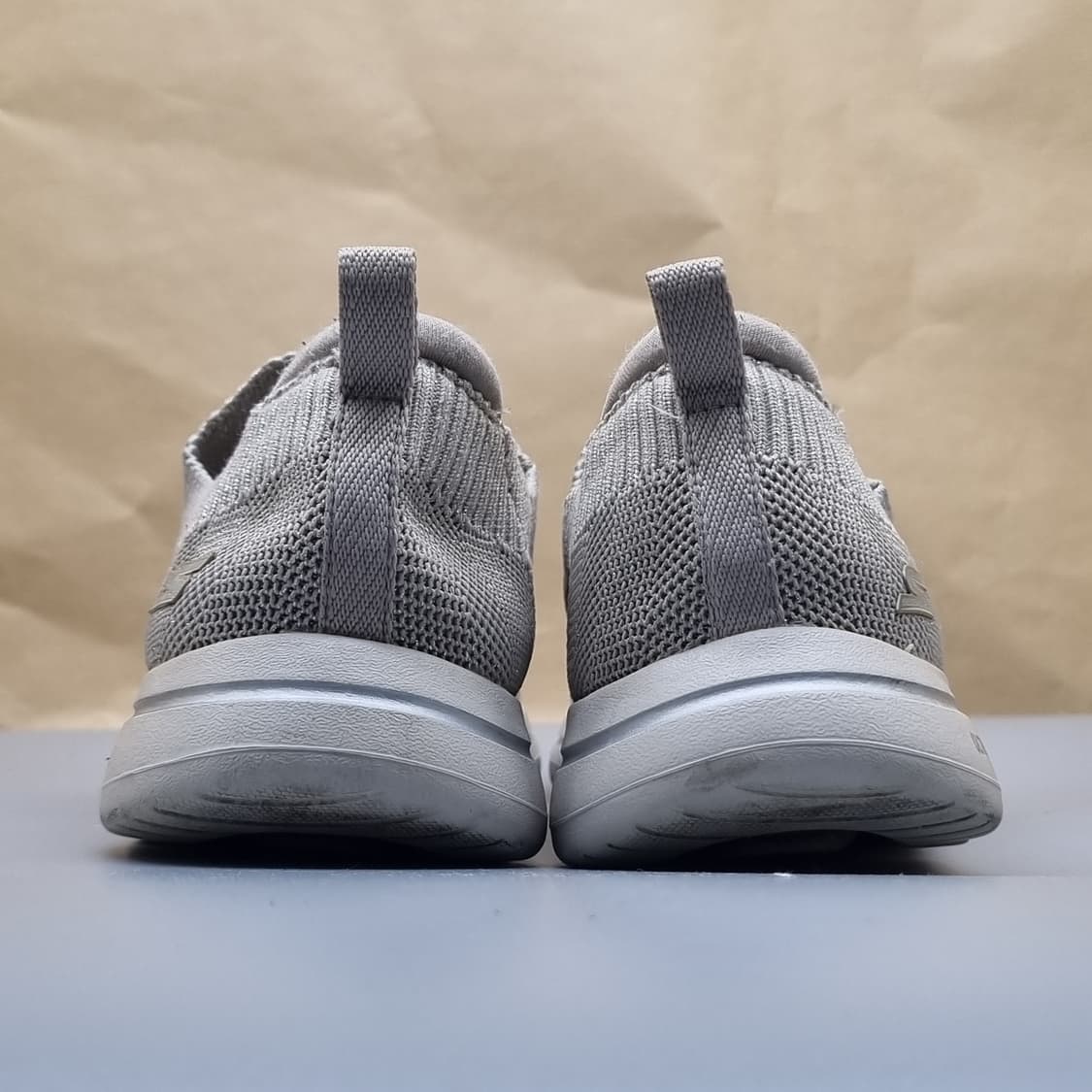 스케쳐스 고워크6 슬립온 250 상품이미지4