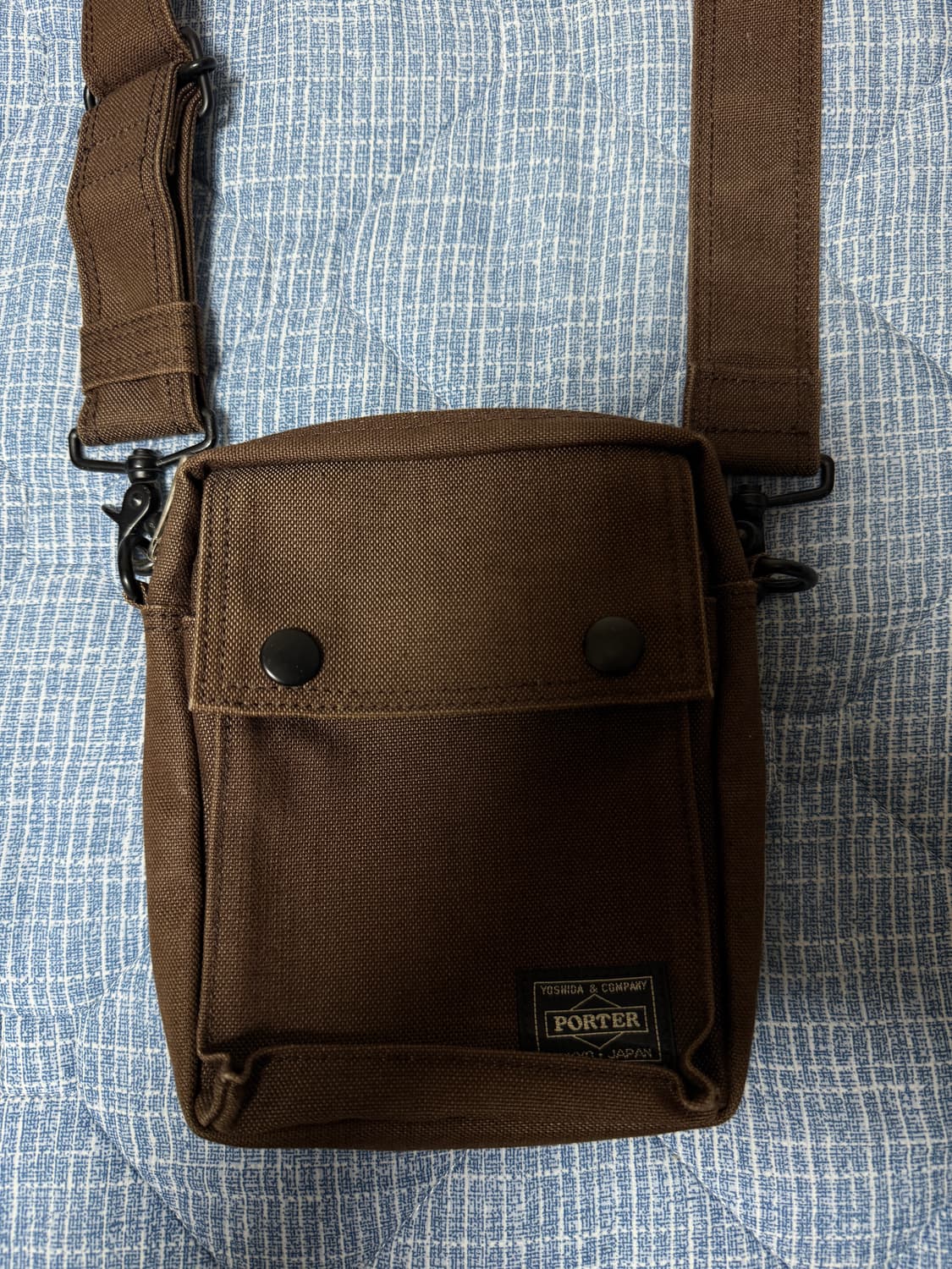 포터 스모키 브라운 숄더백 S 상품이미지1