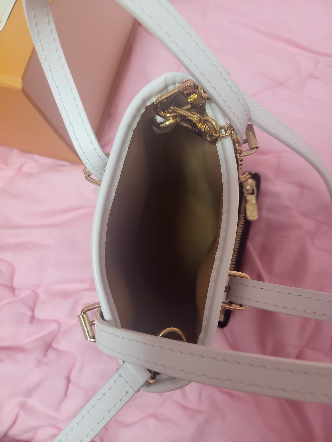 정품)급처상태좋음!루이비통 나노 버킷백 모노그램 토트백 가방 크로스숄더백 상품이미지4