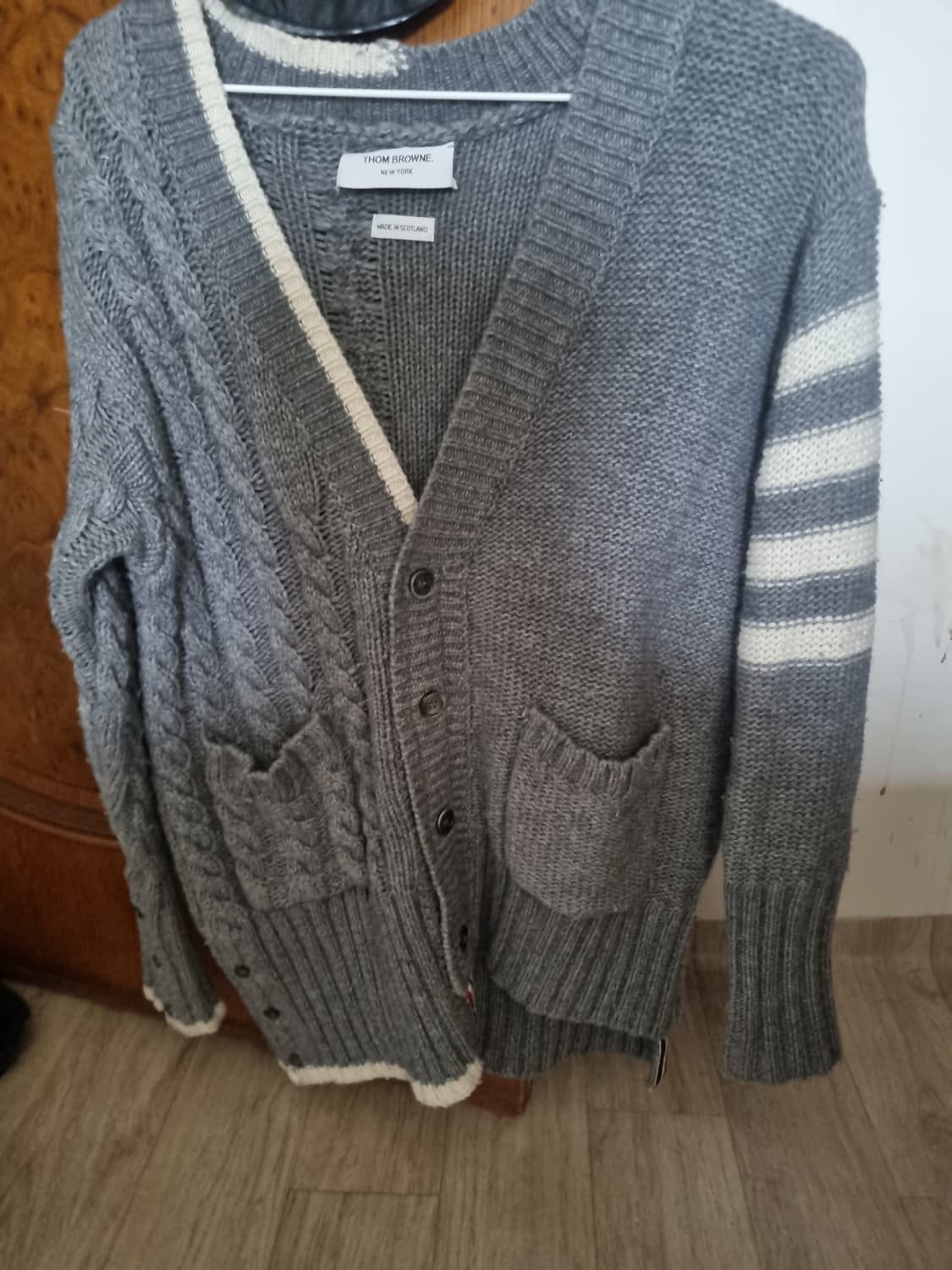 톰브라운 케이블니트가디건.   M/L 상품이미지1