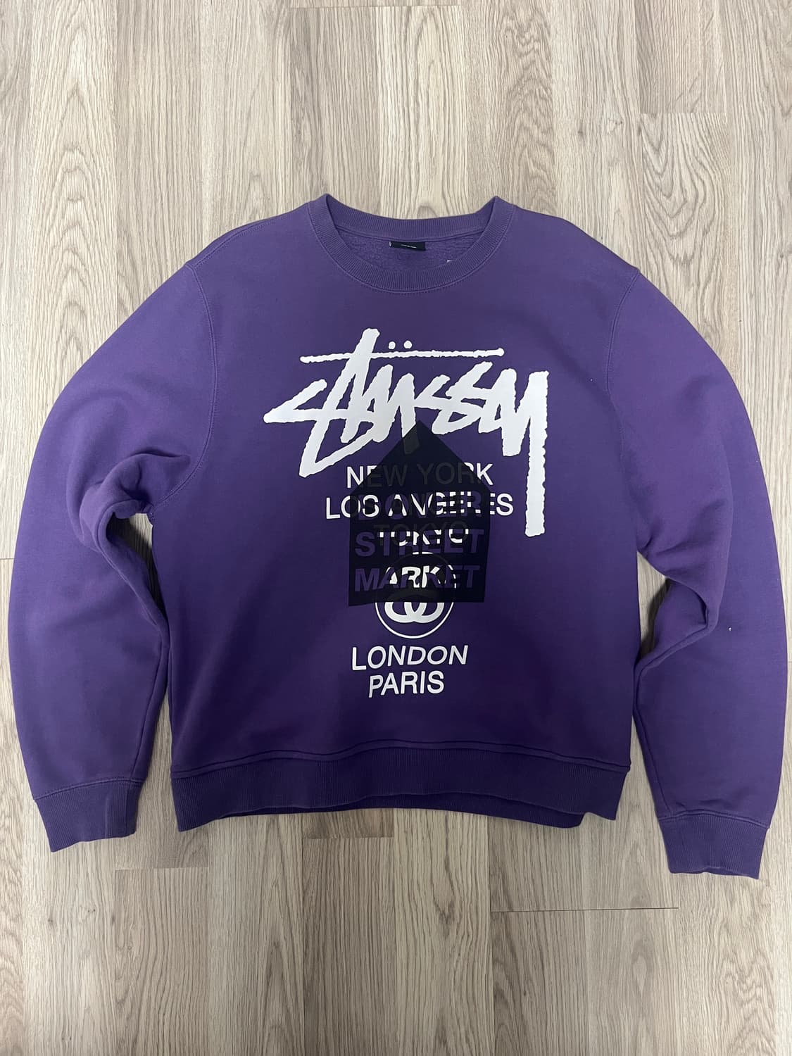 스투시 월드투어 맨투맨 퍼플 상품이미지1