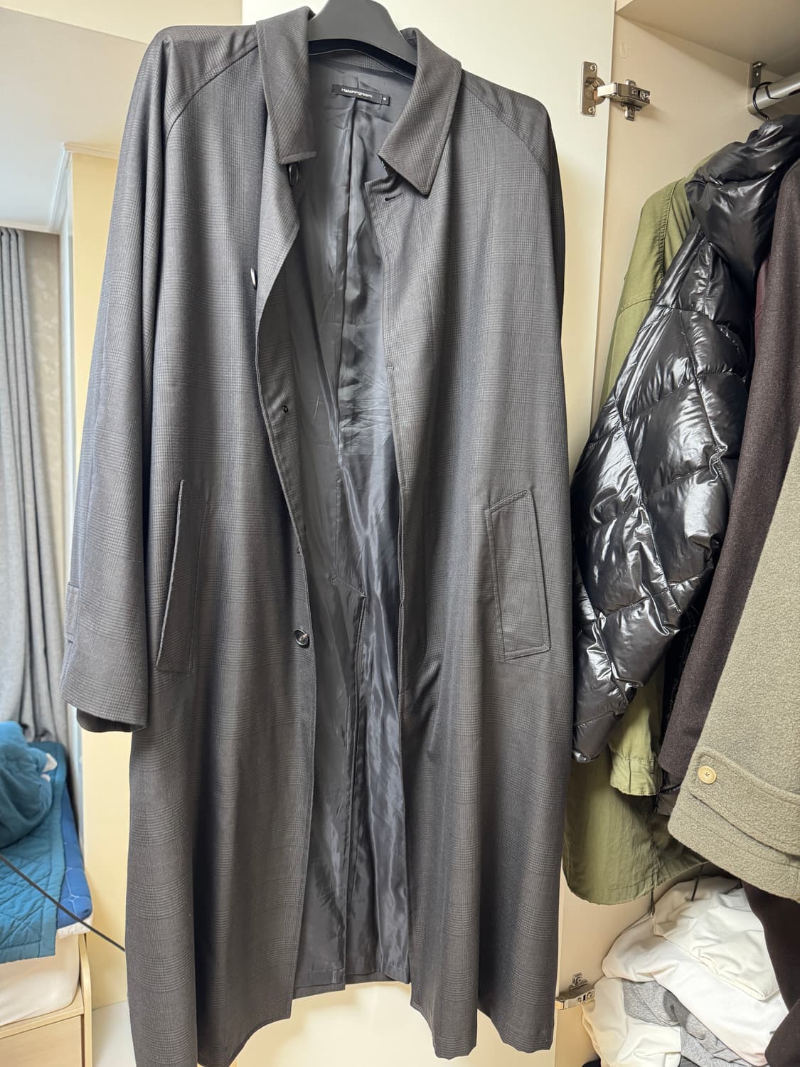 [4] 해칭룸 레글런 슬리브 코트 차콜체크 상품이미지1