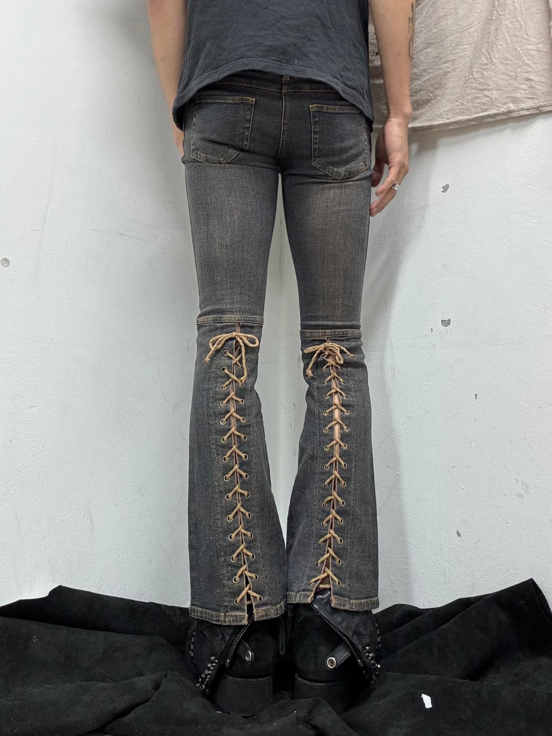 00’s Back Lace-Up Boots Cut Washed Pants 상품이미지3