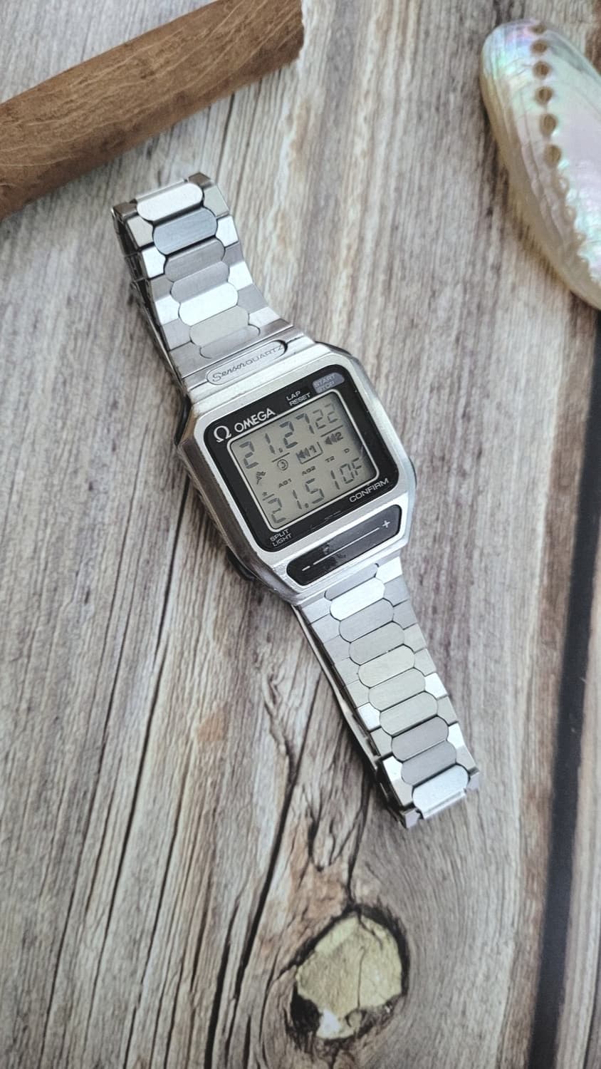 [특가상품]정품 오메가 센서쿼츠 빈티지 전자시계[터치패널] 상품이미지1
