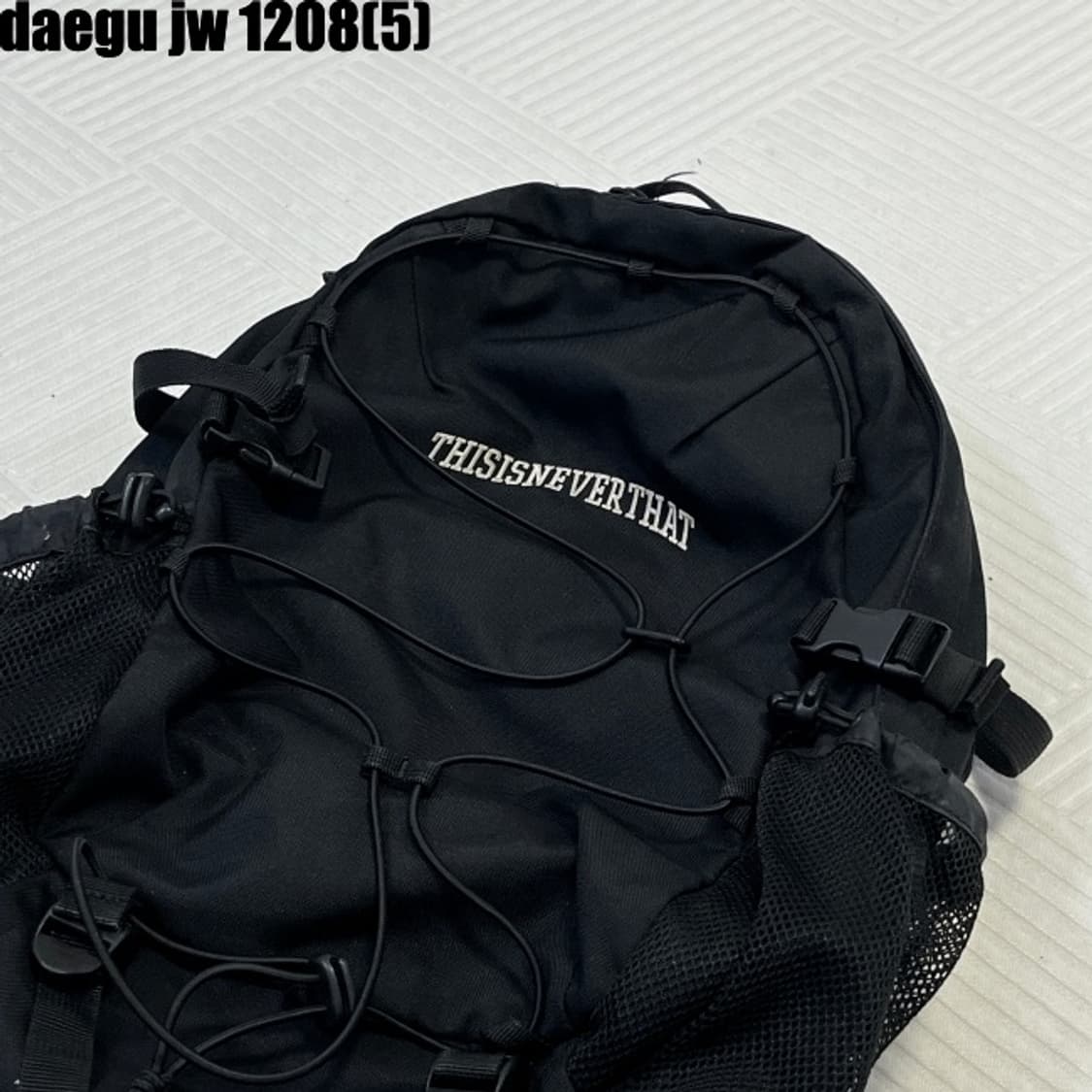 This is never that 백팩 상품이미지2